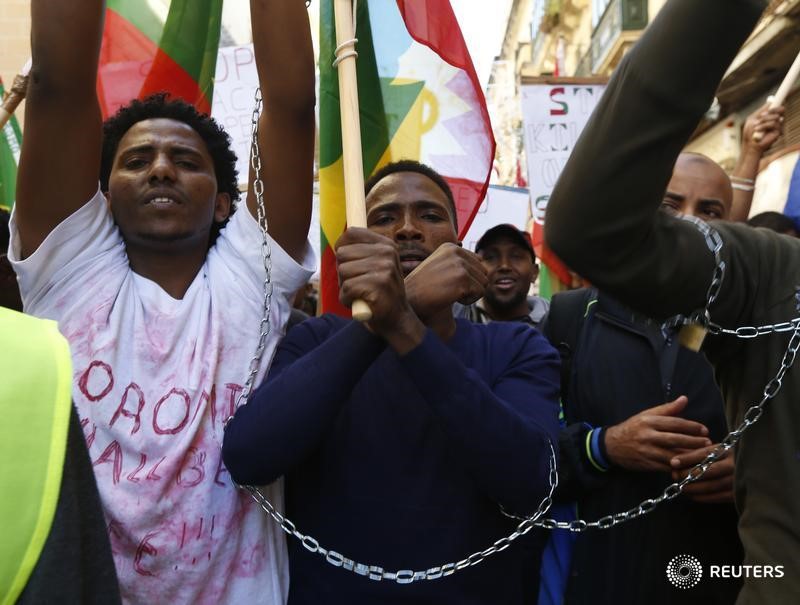© Reuters. اعتقال اثنين من رموز المعارضة الإثيوبية بسبب احتجاجات