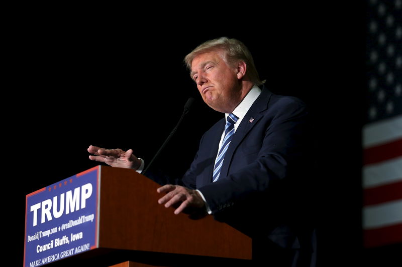 © Reuters. Pré-candidato republicano Donald Trump durante evento em Iowa