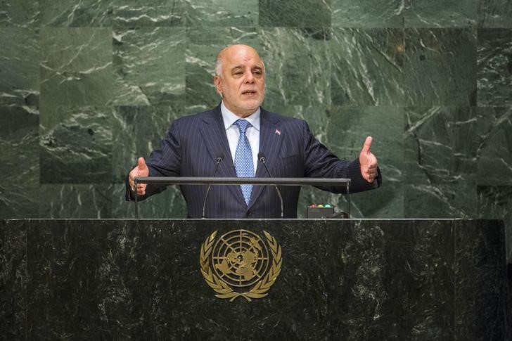 © Reuters. Iraqi PM Haider al-Abadi addresses the 70th session of the United Nations General Assembly at the U.N. Headquarters in New York