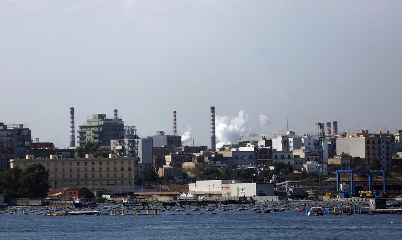 © Reuters. L'impianto Ilva di Taranto