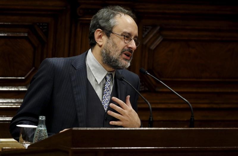 © Reuters. Líder de la CUP renuncia a su acta de diputado tras el rechazo a investir a Mas