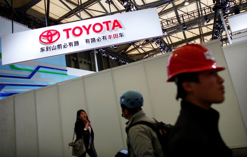 © Reuters. TOYOTA COMPTE VENDRE 1,15 MILLION DE VÉHICULES EN CHINE EN 2016