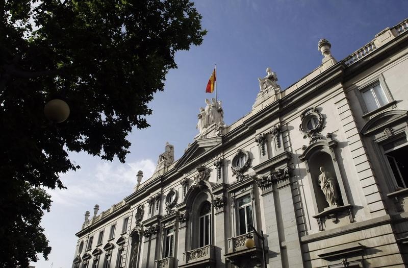 © Reuters. El Supremo falla que la pausa del bocadillo no disfrutada no puede ser hora extra