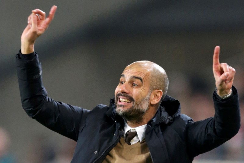 © Reuters. Guardiola quiere trabajar en Inglaterra en busca de nuevos desafíos 