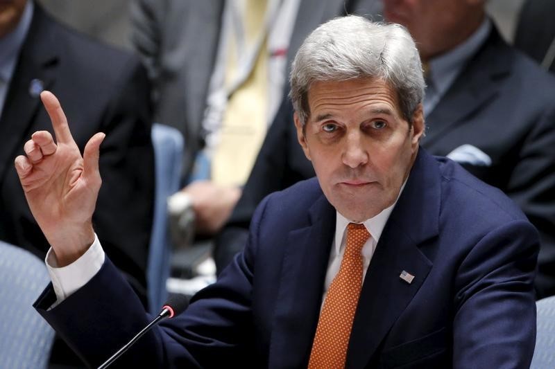 © Reuters. كيري يشجع على الحوار بين السعودية وإيران وسط مخاوف بشأن سوريا