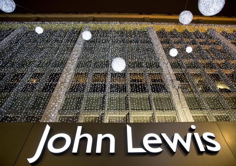 © Reuters. The John Lewis store on Oxford Street is seen in central London
