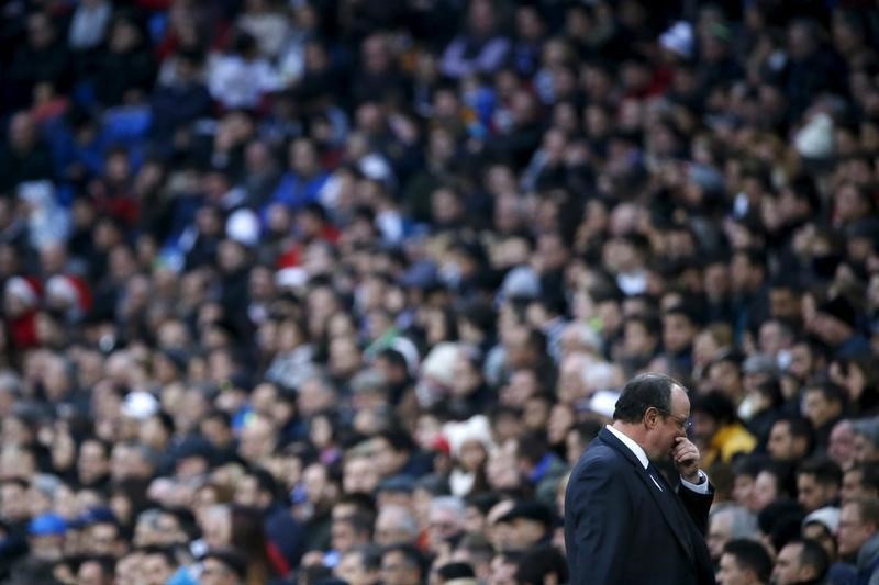 © Reuters. Benítez dice en su despedida del Madrid que ha sido un "honor" servir al club  