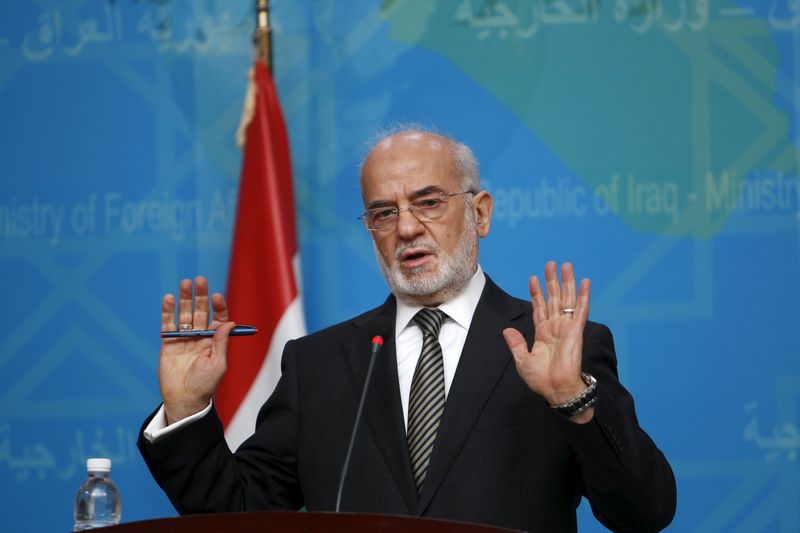 © Reuters. Chanceler iraquiano, Ibrahim al-Jaafari, em entrevista coletiva em Bagdá