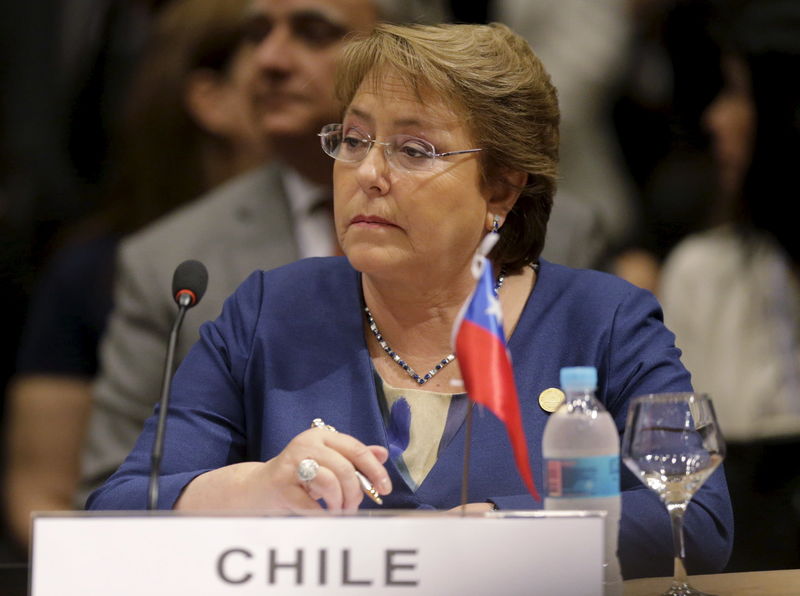 © Reuters. Presidente do Chile, Michelle Bachelet, participa de reunião do Mercosul em Luque, no Paraguai