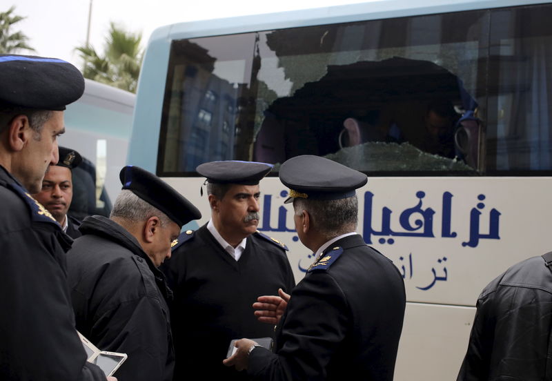 © Reuters. وكالة أعماق: الدولة الإسلامية وراء هجوم على سياح من إسرائيل في مصر