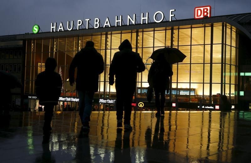 © Reuters. Alemania dice 18 demandantes de asilo están implicados en violencia en Colonia