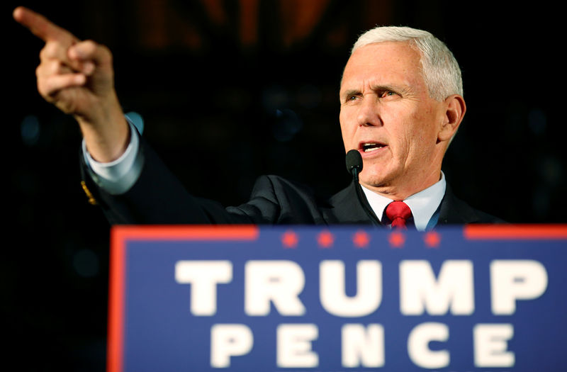 © Reuters. Candidato republicano a vice-presidente, Mike Pence, durante evento na Carolina do Norte