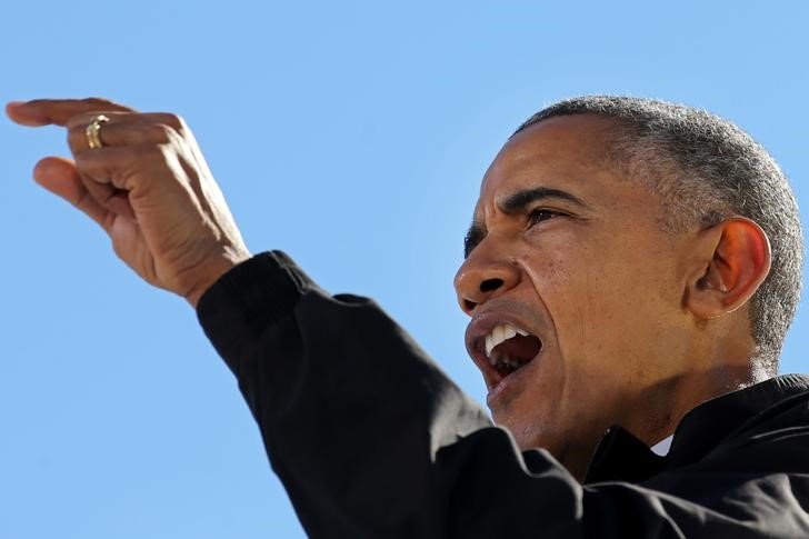 © Reuters. Obama faz discurso em apoio a Hillary Clinton em Cleveland