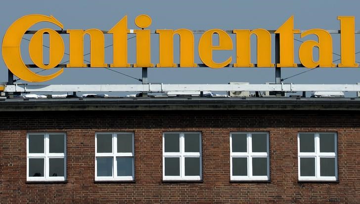 © Reuters. Logo of German tyre company Continental is pictured at the headquarters in Hanover