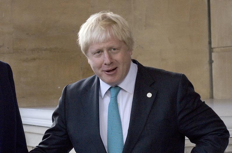 © Reuters. El defensor del Brexit Boris Johnson escribió argumentos a favor de la permanencia