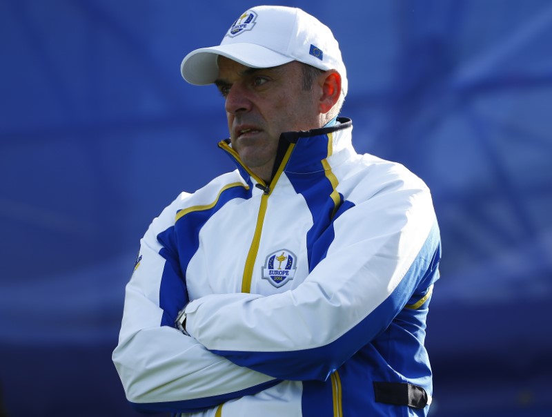 © Reuters. Europe Ryder Cup captain Paul McGinley watches play during fourballs 40th Ryder Cup matches at Gleneagles