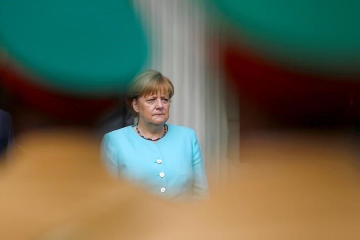 © Reuters. Aumentan señales de que Merkel intentará un cuarto mandato en elecciones de 2017