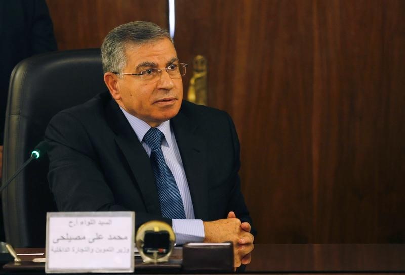 © Reuters. وزير التموين المصري: مخزون السلع الاستراتيجية يكفي 5-6 أشهر