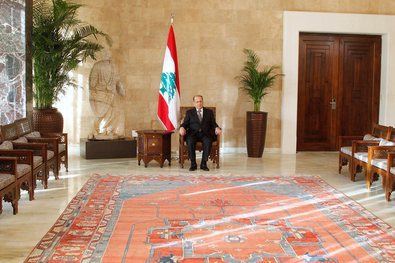 © Reuters. Presidente recém-eleito do Líbano, Michel Aoun, no palácio presidencial em Baabda