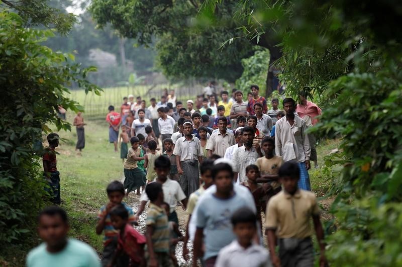 © Reuters. كبار الدبلوماسيين سيزورون ولاية راخين المضطربة بشمال ميانمار