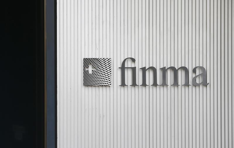 © Reuters. The logo of Swiss Financial Market Supervisory Authority FINMA is seen outside their headquarters in Bern