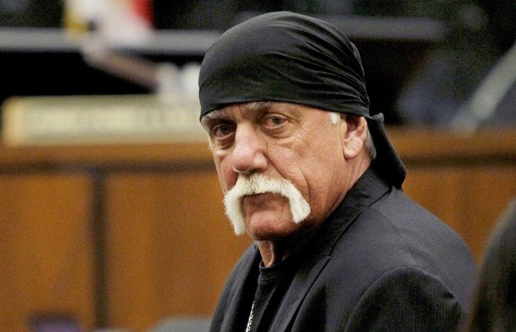 © Reuters. Terry Bollea, aka Hulk Hogan, sits in court during his trial against Gawker Media, in St Petersburg, Florida