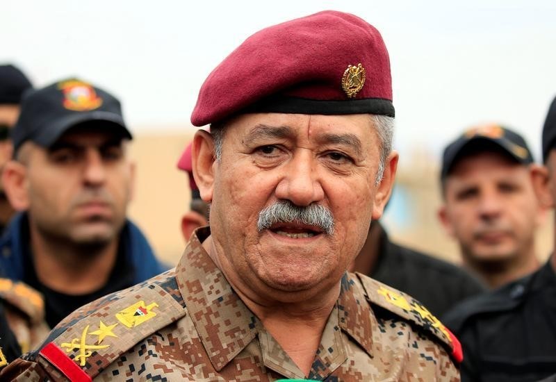 © Reuters. قائد عسكري عراقي يتوقع انسحاب مسلحي الدولة الإسلامية إلى غرب الموصل