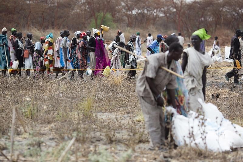 © Reuters. برنامج الأغذية العالمي قلق من خطر المجاعة في جنوب السودان