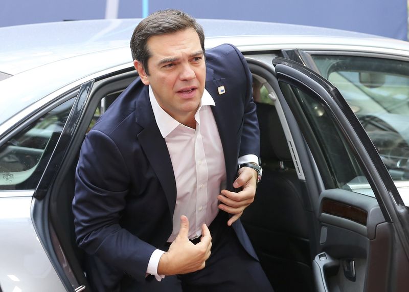 © Reuters. Greece's Prime Minister Alexis Tsipras arrives at the EU summit in Brussels