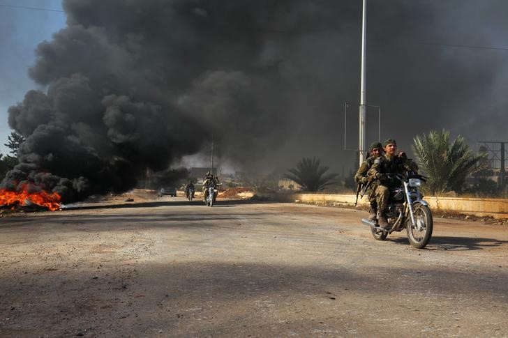 © Reuters. مسؤول سوري: إخلاء شرق حلب سيفشل والمقاتلون يمنعون الخروج