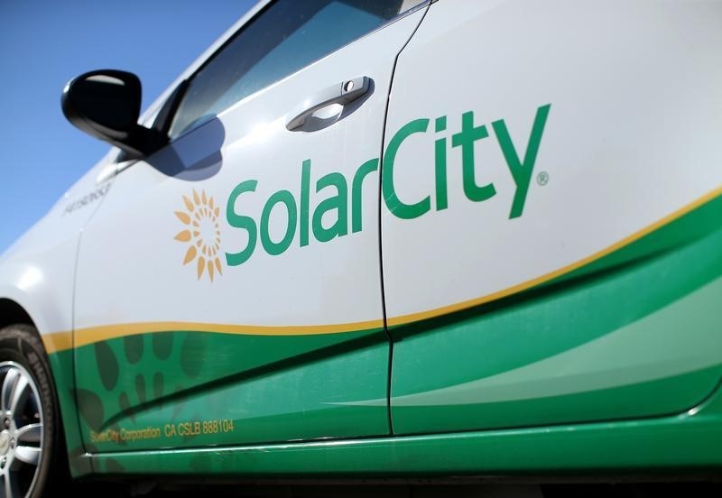© Reuters. A SolarCity vehicle is shown in San Diego, California