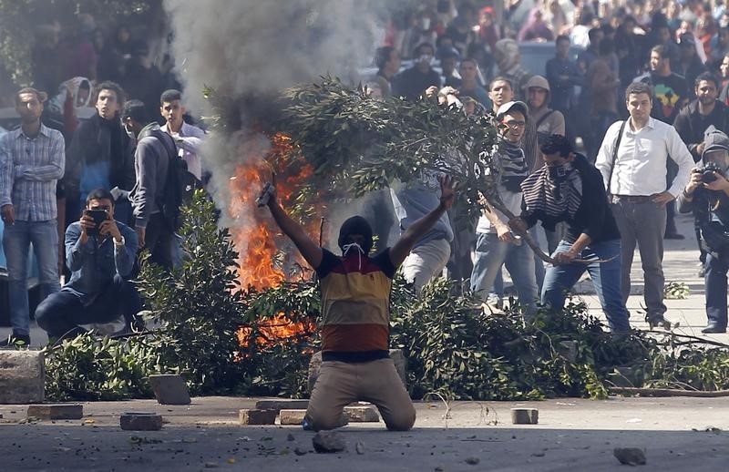 © Reuters. مصر تقول إنها اعتقلت أعضاء بحركتين مسلحتين تابعتين للإخوان المسلمين