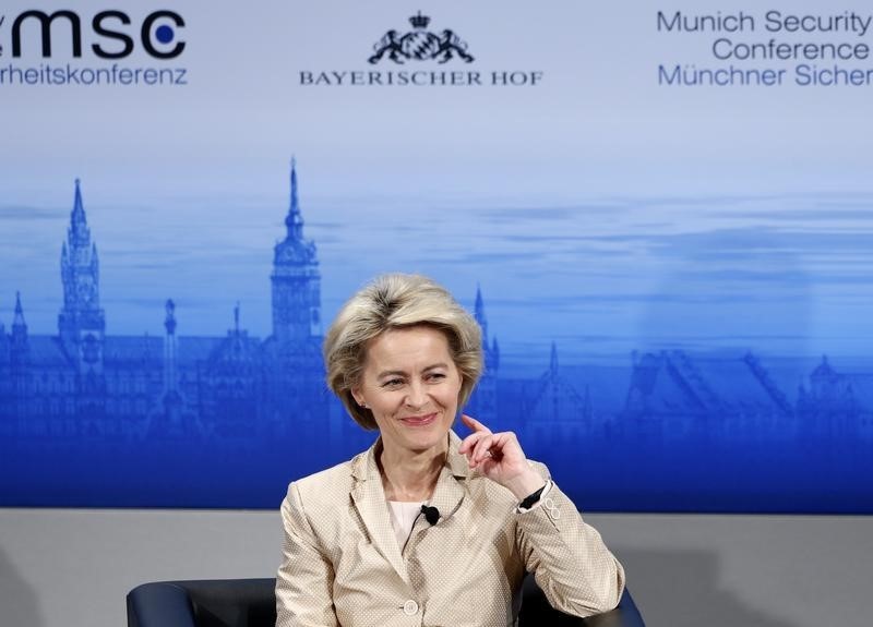 © Reuters. وزيرة الدفاع الألمانية تطالب بتحديث الأمن والدفاع العسكري للاتحاد الأوروبي
