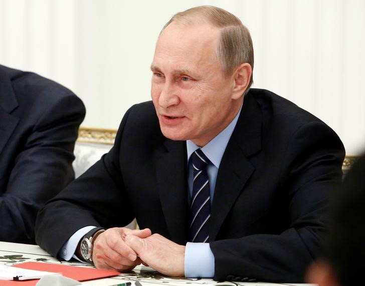 © Reuters. Putin felicita a Trump por la victoria electoral en EEUU