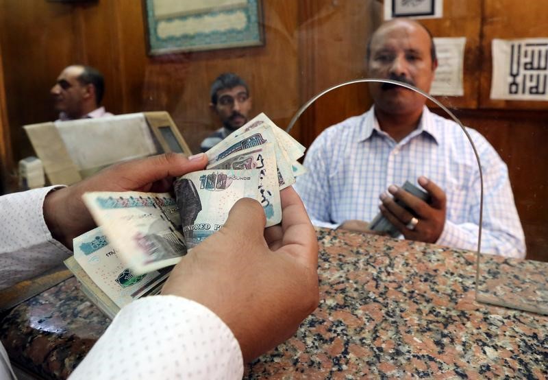 © Reuters. الجنيه المصري يرتفع مع اقتراب اتفاق قرض صندوق النقد