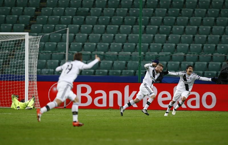 © Reuters. منع جماهير ليجيا وارسو من لقاء دورتموند بدوري الأبطال