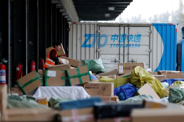 © Reuters. Las ventas de Alibaba en  el "Día de Solteros" superan las de 2015