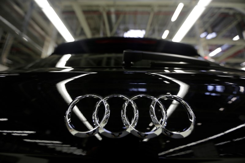 © Reuters. Logo of a 2016 Audi Q5 2.0 is pictured during the opening of a new plant in San Jose Chiapa