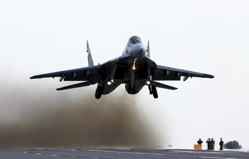 © Reuters. وكالات: روسيا تقول مقاتلة ميج 29 تحطمت في البحر المتوسط