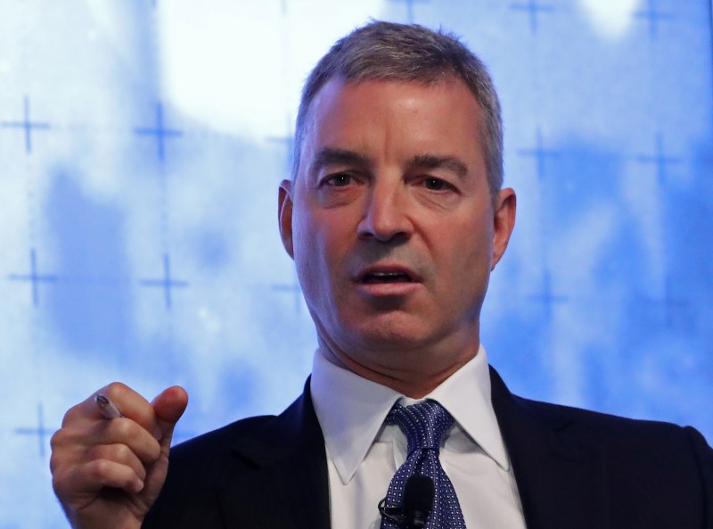 © Reuters. Hedge fund manager Daniel Loeb speaks during a Reuters Newsmaker event in New York