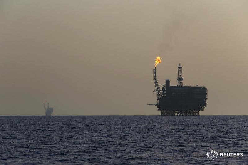 © Reuters. أوروبا ترسل النفط إلى كوبا وأستراليا مع تنامي تخمة المعروض