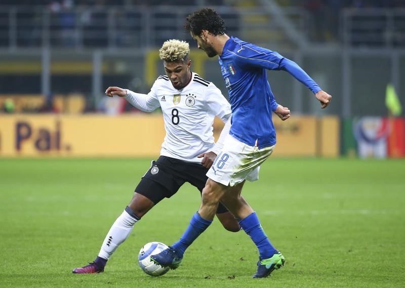 © Reuters. ايطاليا والمانيا تتعادلان بدون أهداف.. وبوفون يعادل رقما قياسيا