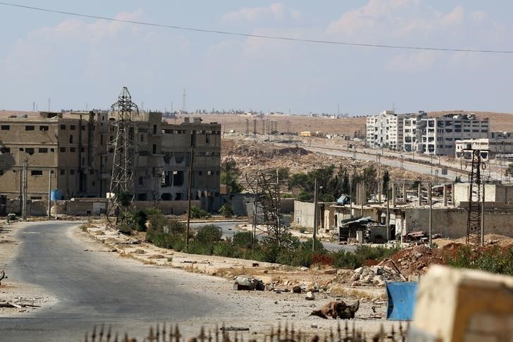 © Reuters. A general view shows Castello road in Aleppo