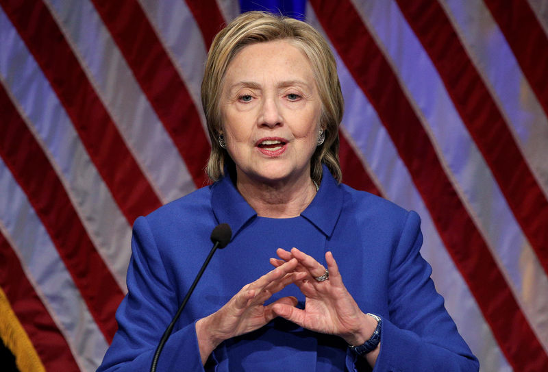 © Reuters. Hillary Clinton discursa no Fundo de Defesa das Crianças