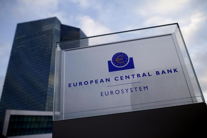 © Reuters. El BCE apunta a una decisión sobre la compra de activos en diciembre