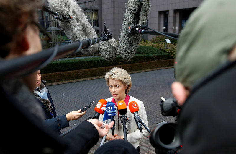 © Reuters. German Defence Minister von der Leyen briefs the media as she arrives at a European defence ministers meeting in Brussels