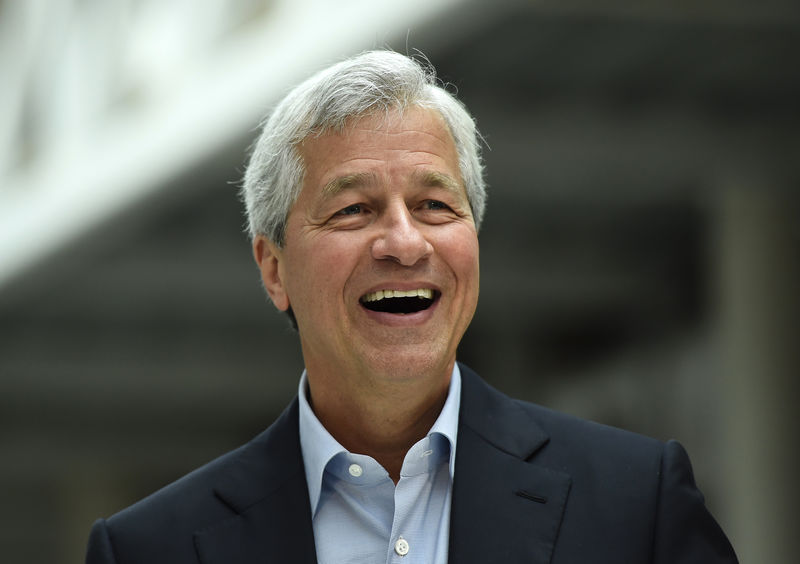 © Reuters. JP Morgan CEO Jamie Dimon speaks at event at JP Morgan's corporate centre in Bournemouth
