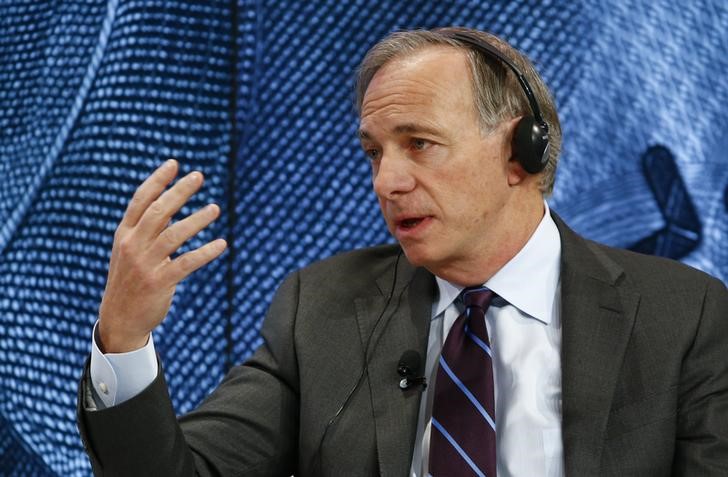 © Reuters. Dalio, Chairman and Chief Investment Officer, Bridgewater Associates attends the session 'Where Is the Chinese Economy Heading?' of the annual meeting of the World Economic Forum (WEF) in Davos