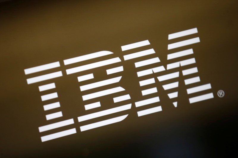 © Reuters. The logo of Dow Jones Industrial Average stock market index listed company IBM (IBM) is seen in Los Angeles