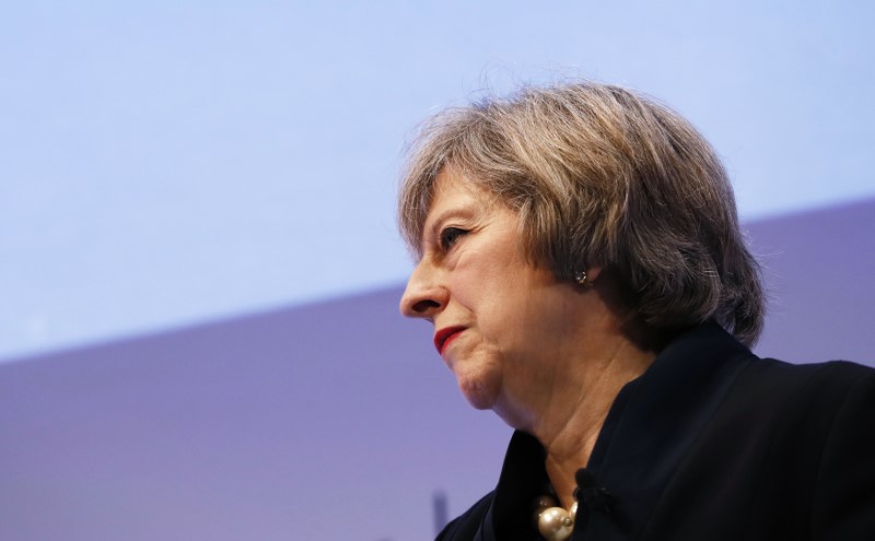 © Reuters. Britain's Prime Minister Theresa May addresses the Confederation of British Industry's (CBI) annual conference in London